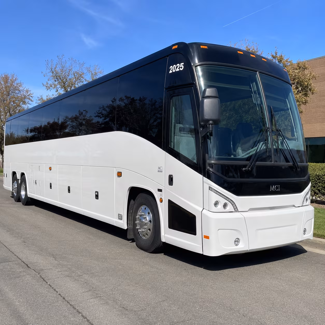 charter buses for waco ranch and outdoor venue weddings