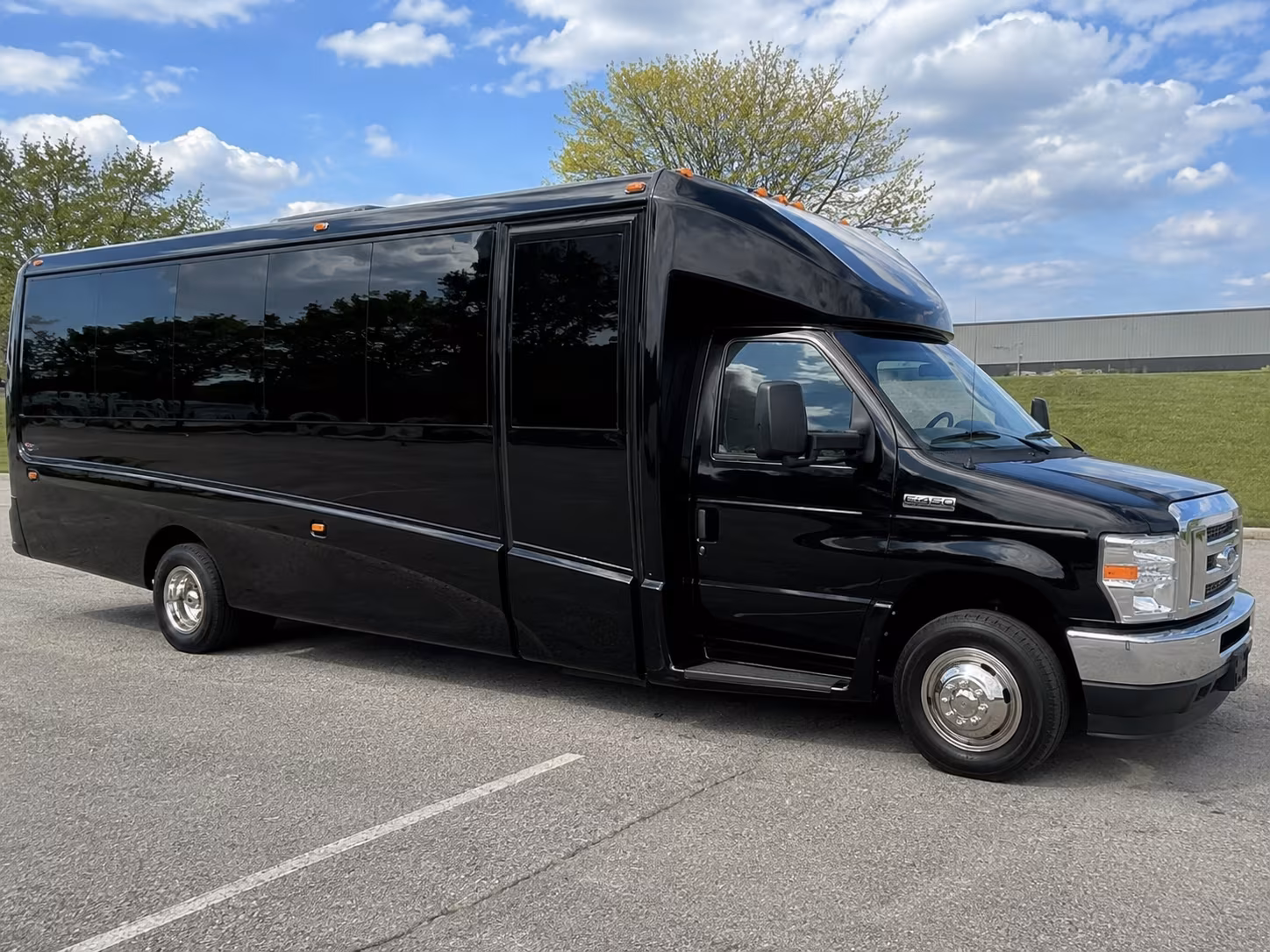 charter buses to extraco events center shows and concerts