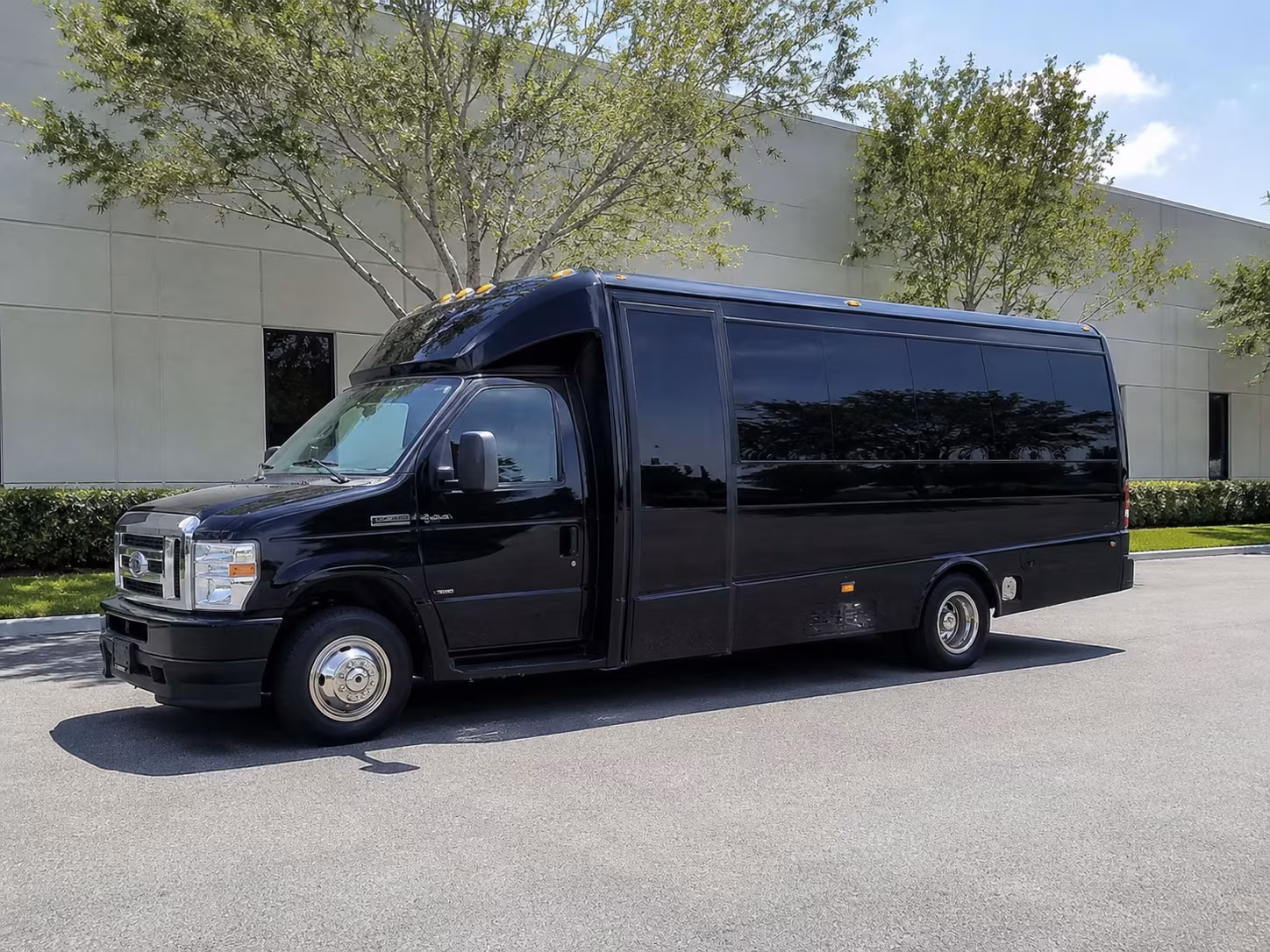 concert transportation buses for groups arriving from outside waco