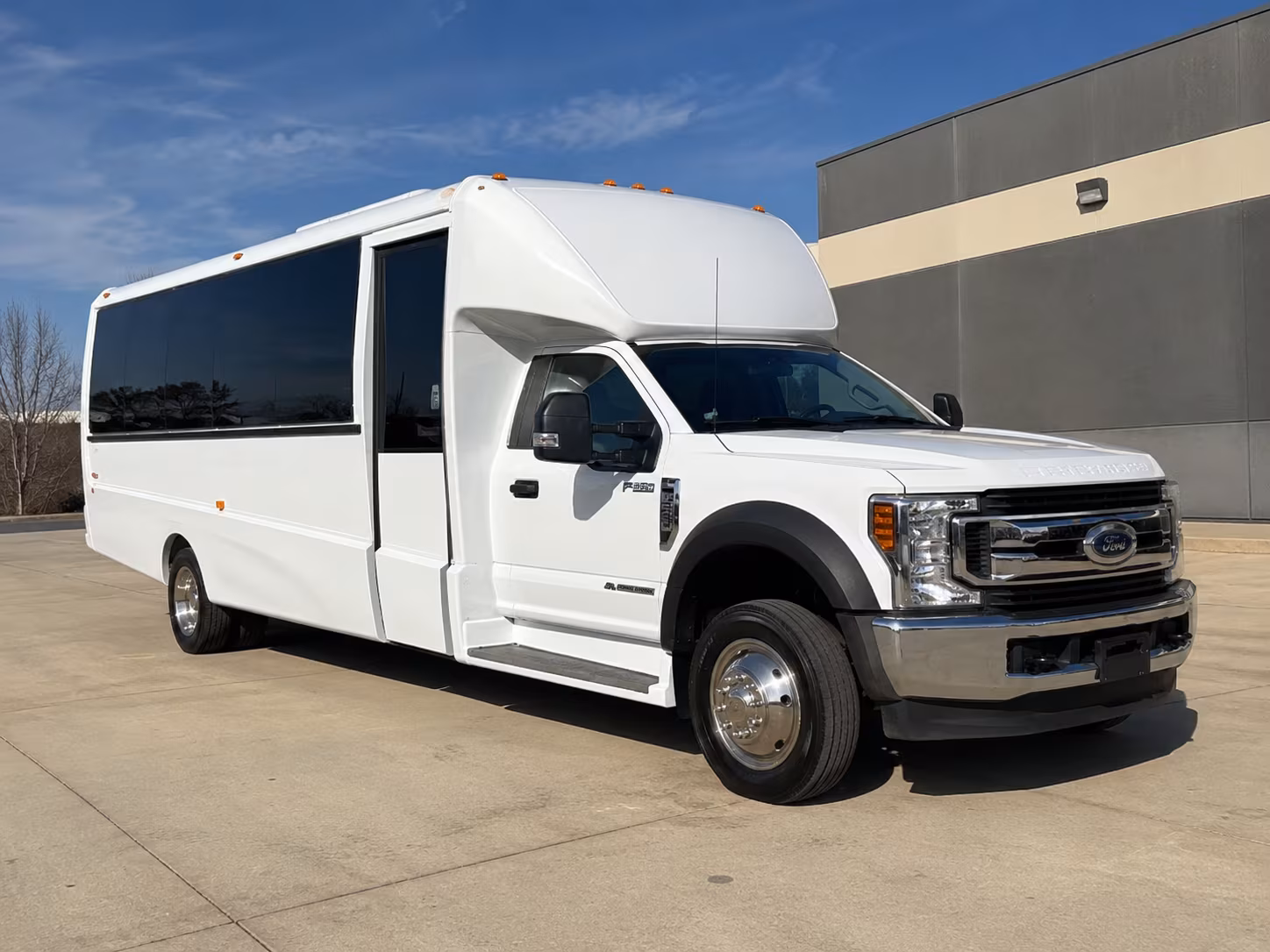 corporate and convention buses for waco business events